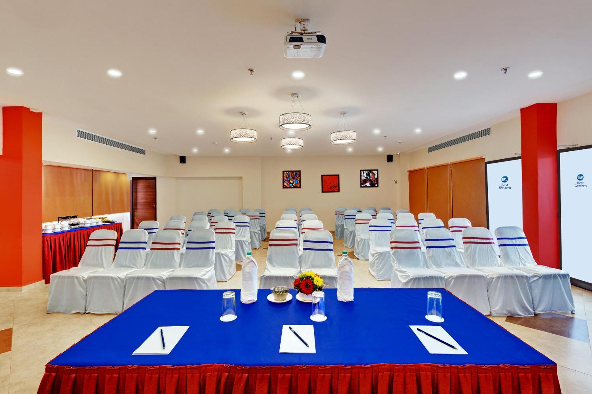 Best Western Alkapuri, Vadodara Exterior foto